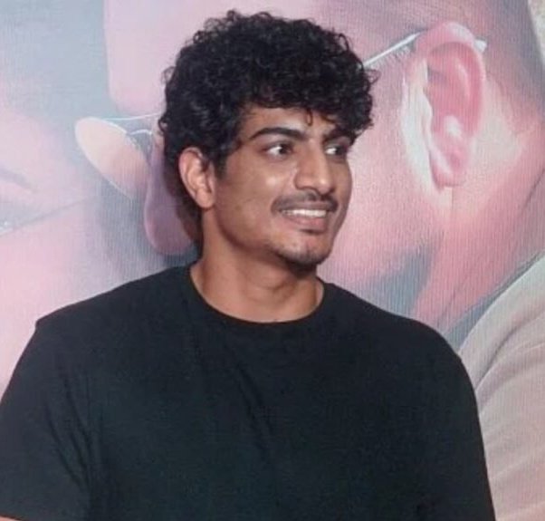 मुंबई से आई बहुत बड़ी खबर पलाश मुच्छल के पक्ष में

Bombay High Court ने Palash Muchhal के खिलाफ फैलाई जा रही दुर्भावनापूर्ण अफवाहों पर तुरंत रोक लगा दी है

कोर्ट ने साफ कहा अब कोई भी झूठी भ्रामक  बात आगे नहीं फैलाई जाएगी

उनकी छवि खराब करने की कोशिश की जा रही थी .....See more