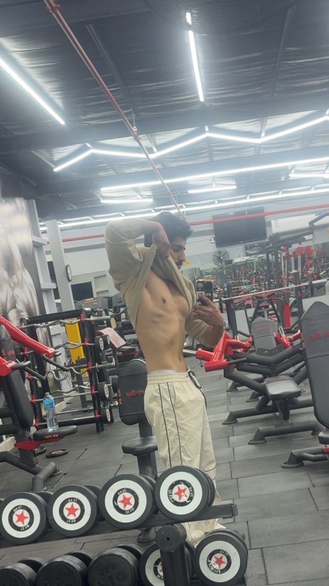 سطام 🦇 tweet media