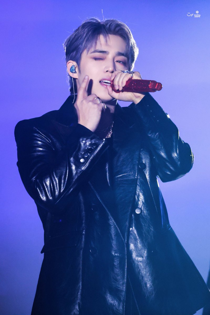 praying he maintains this hair until next month pls papsi coupsie 🥹🙏🏻