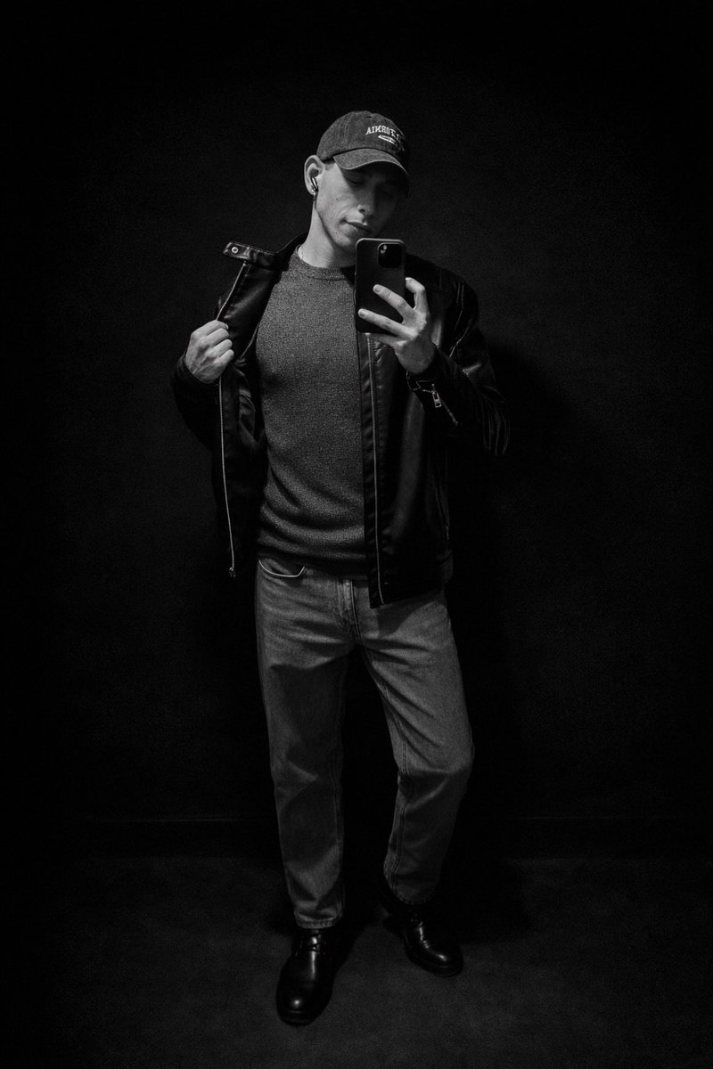 Adrigb1005's tweet photo. 🤍🩶🖤 https://t.co/2nDunJusY9