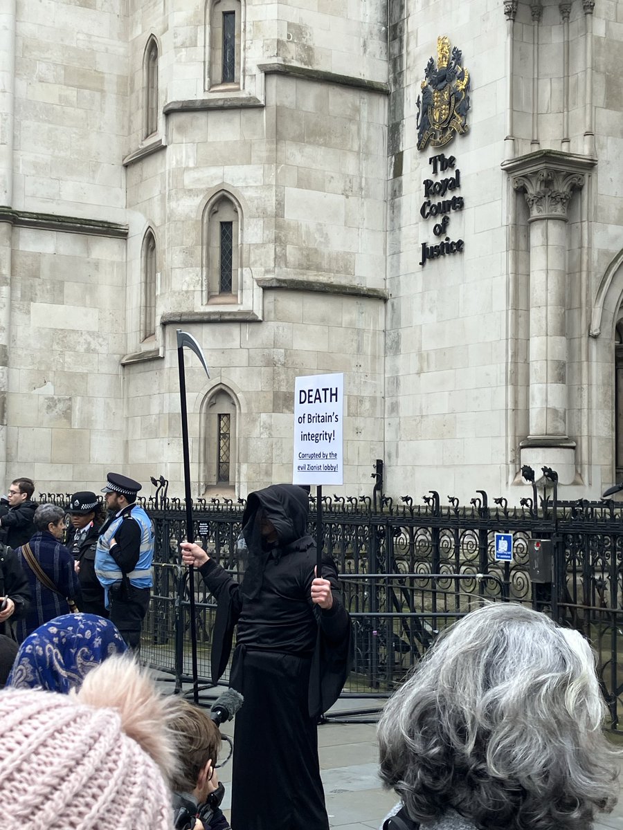 Campaign Against Arms Trade tweet media