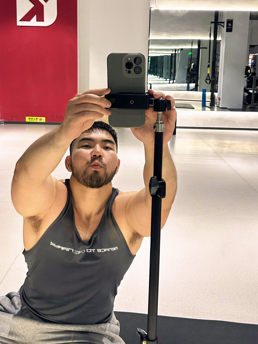 魯魯Luu tweet media