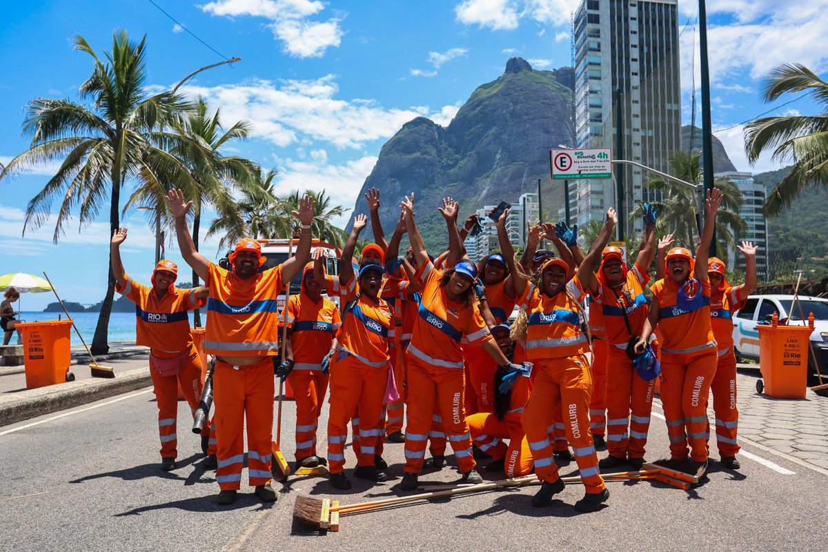Levanta a mão quem já tá pronto pra maior festa do planeta!

Bom dia, Rio!
