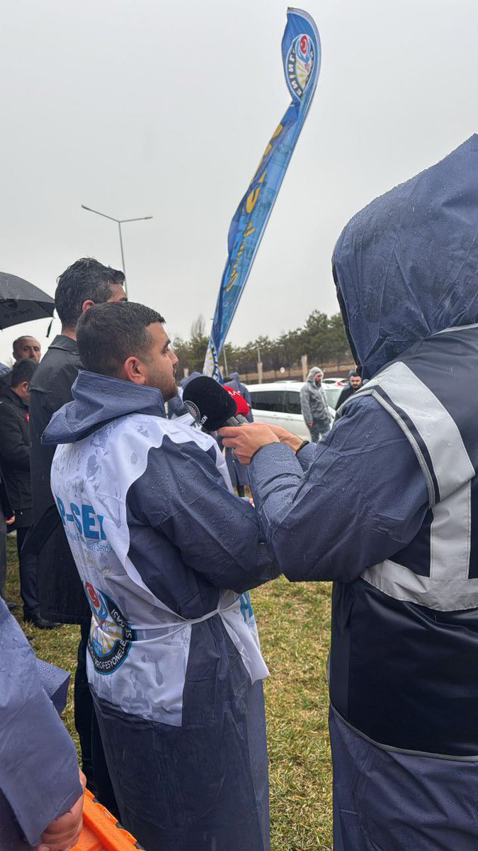 mehmedfatihh's tweet photo. İlk atama yetersizdir!
Bölünmüş, azaltılmış kontenjanları kabul etmiyoruz!
2. Atama haktır!
Ertelenemez!
Görmezden gelinemez!
 #KPSS2024AtamaBekliyor https://t.co/iUeEDbfzK7