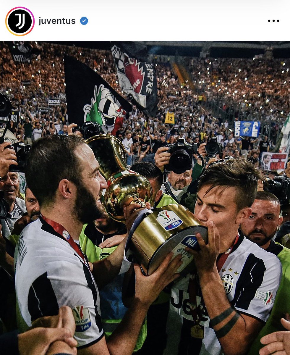annare___'s tweet photo. la juventus sarà per sempre innamorata di loro (onestamente idem) https://t.co/14stoyFYjv