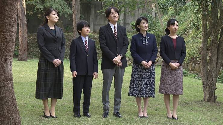 subatades's tweet image. 世界一蹴りづらいフリーキックの壁