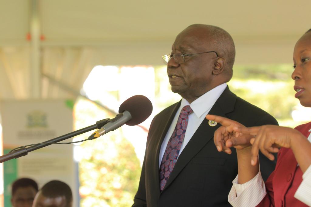 #UCE2025| 𝐀𝐭𝐭𝐞𝐧𝐝𝐚𝐧𝐜𝐞 
A total of 432,163 candidates that registered, 429,949 (99.5%) sat for the exam while 2,214 (0.5%) were absent.

The decline in absenteeism reflects improved learner retention, participation, and system efficiency across examination centres.