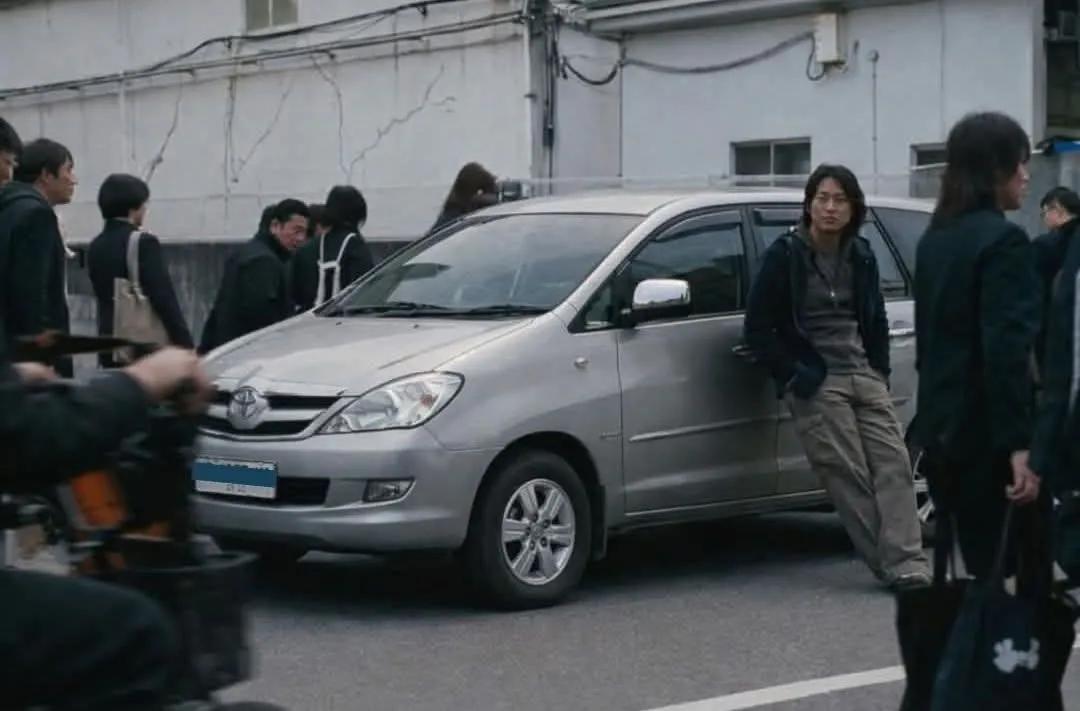SmwGwOto's tweet photo. Konon katanya pada fast &amp; furious : Tokyo drift selanjutnya.
Han mau pakai Innova, jd the next DK (Diesel King)
True kah @innovacommunity ? https://t.co/vhYb5Bk8Xx