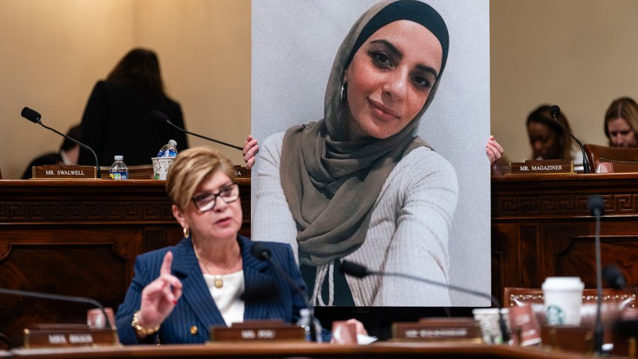 #FreeLeqaaKordia, NOW!!

Freedom of peaceful protest is a human right!