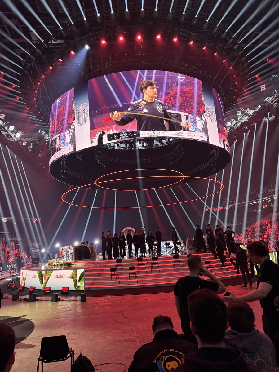 ARCHOOVE tweet media