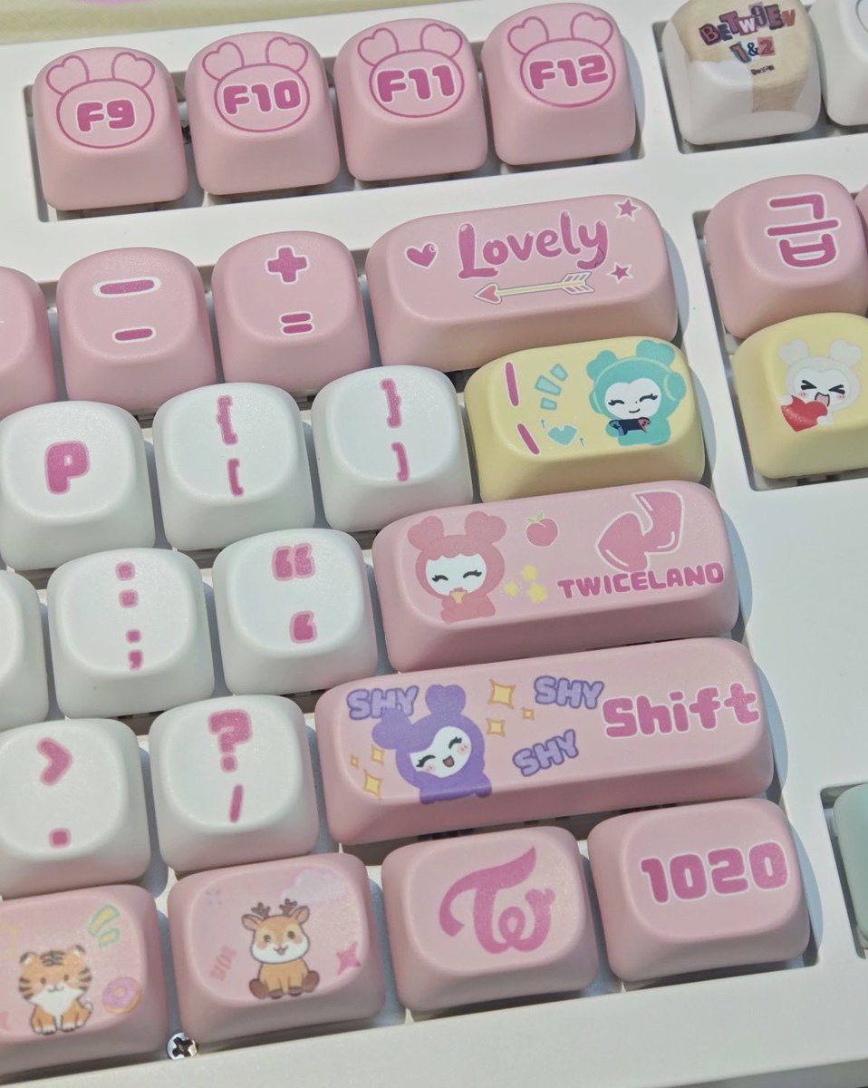 ayin ᢉ𐭩 tweet media