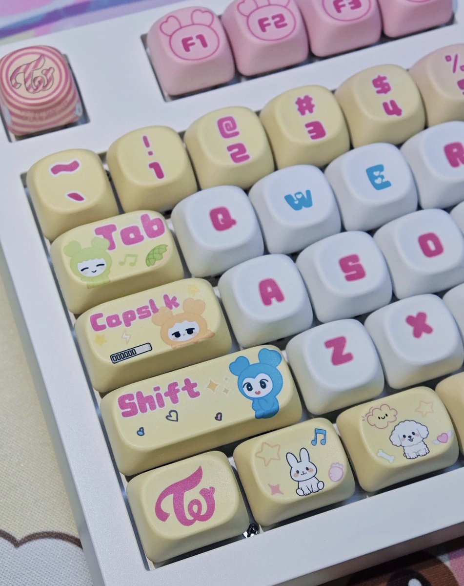 ayin ᢉ𐭩 tweet media