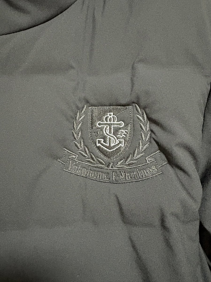 keeeen_yfm's tweet image. 想像してたオールブラックにはならなかったけど、アンカーのとこがいい感じ⚓️
 #Jリーグユニクロ刺繍部
#fmarinos