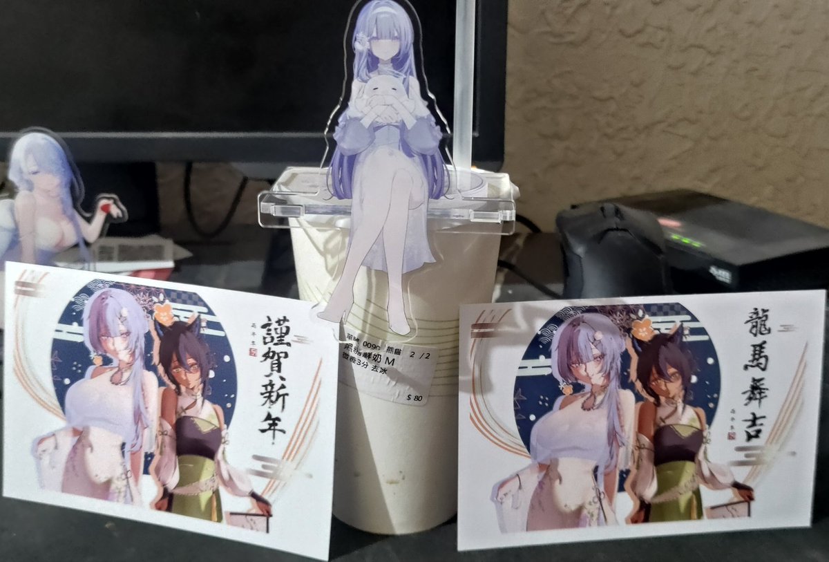 謝謝LWY老師(<a href="/likegame212415/">🌿LWY🌿委託開放中</a>)
雪跟貓妖都很漂亮，老師真厲害!!✨
先祝老師跟雪新年快樂!🎉
今天買了杯黑糖鮮奶點了3分糖結果超甜的!🤣
#織雪在不在