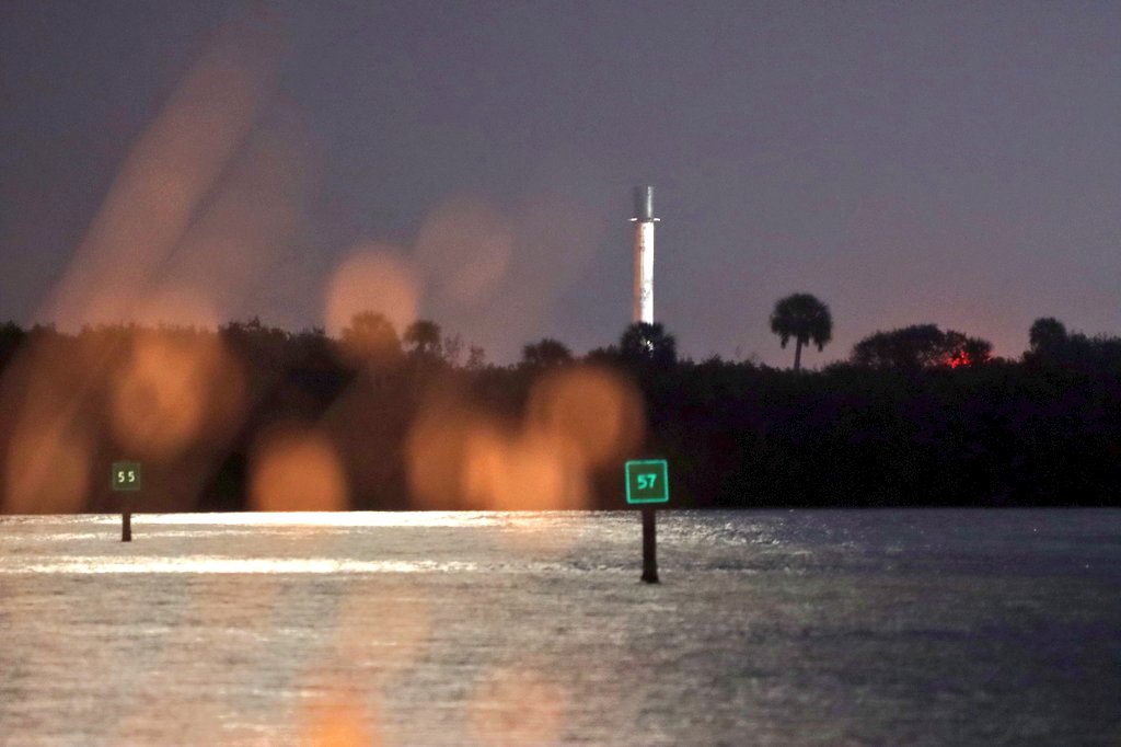 NStewWX's tweet photo. Liftoff, Go #Crew12!

Welcome LZ-40 to operations! https://t.co/YY7p6FsxBA