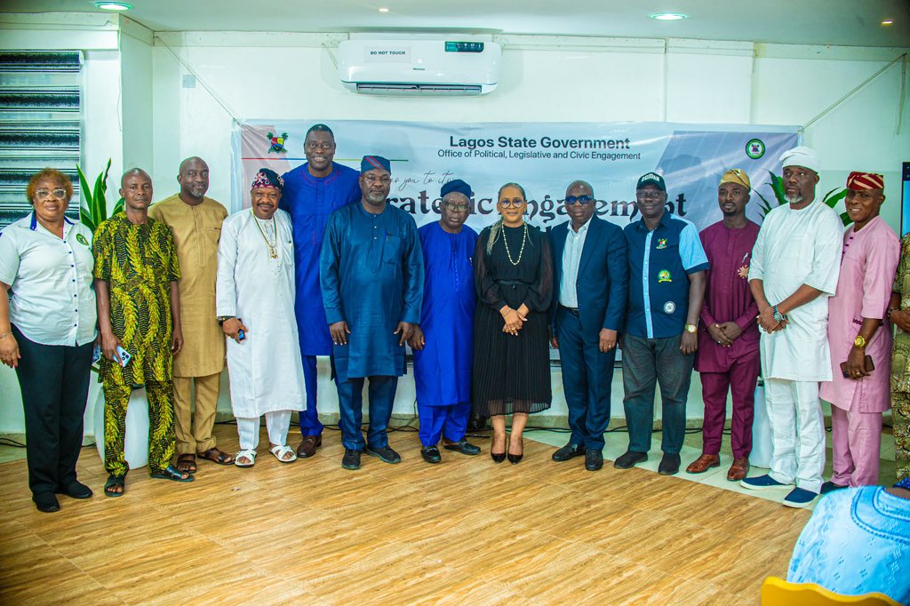 followlasg's tweet photo. INCLUSIVE GOVERNANCE: LASG HOLDS STRATEGIC ENGAGEMENT WITH POLITICAL CLASS IN IKORODU

https://t.co/D7XlKFboka

@jidesanwoolu @drobafemihamzat @of_civic @gbenga_omo @gboyegaakosile @LanreBajulaiye @BarrBimbola @Mr_JAGs @Riddwane
#AGreaterLagosRising 
#LASG https://t.co/2FJs2ombcN