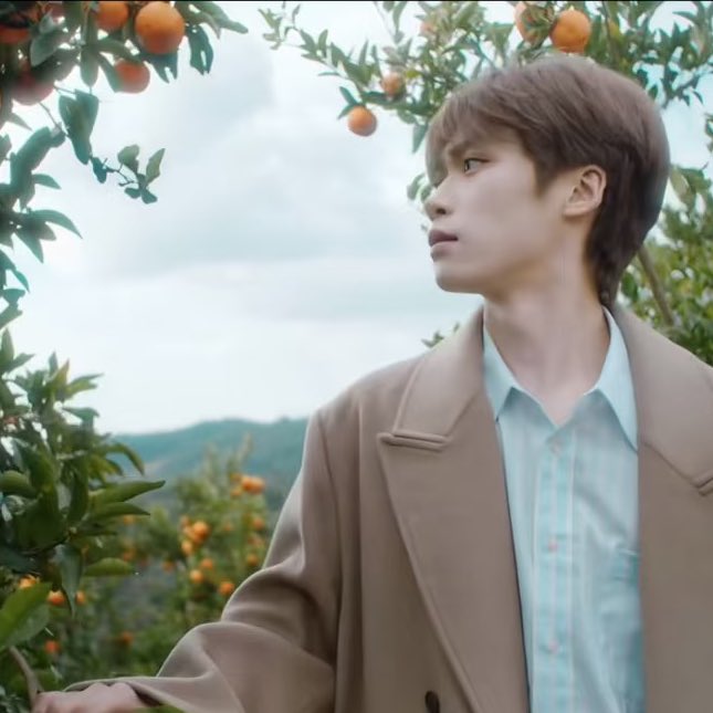 The fact that the music video was filmed in Xiamen and these details truly make me emotional. I really miss them😭♥️