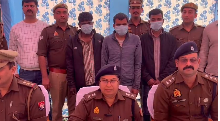 bstvlive's tweet image. नोएडा : सेक्टर-49 थाना पुलिस को मिली सफलता

➡3 शातिर वाहन चोरों को गिरफ्तार किया
➡आरोपियों के कब्जे से 24 बाइक बरामद
➡नं प्लेट बदलकर उन्हें ठिकाने लगा देते थे

#NoidaPolice #VehicleTheft #BikeRecovery @noidapolice