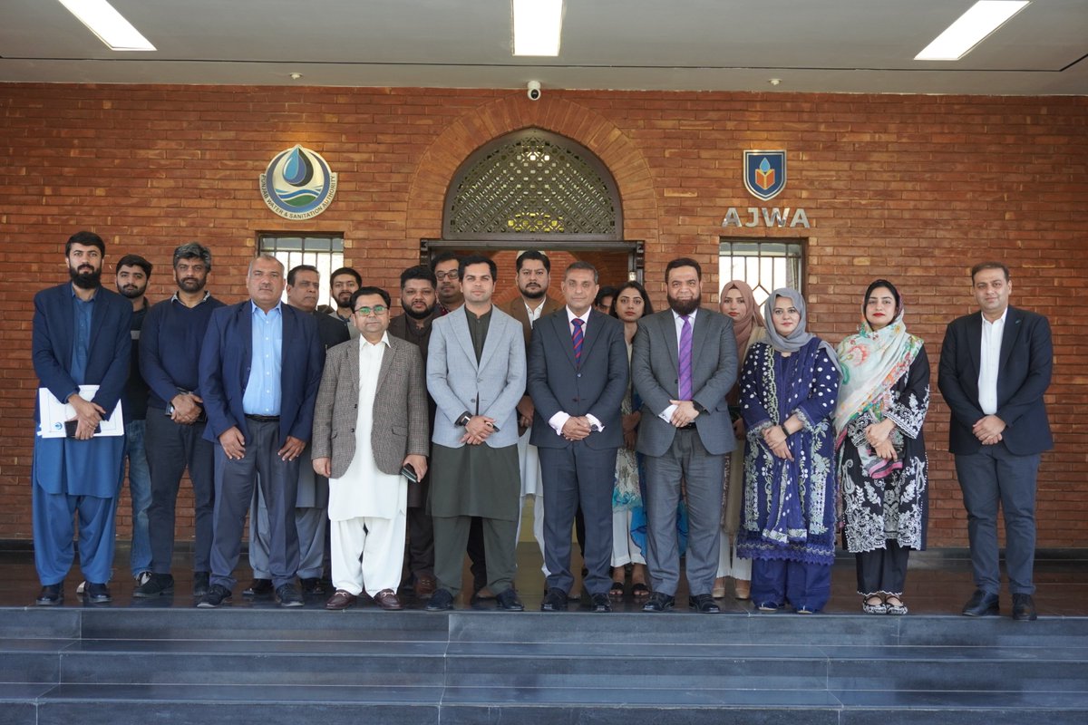 PunjabWasa's tweet photo. A major step toward financial sustainability 🚰

DG Punjab WASA Tayyab Farid and CCO 1LINK Muhammad Bashir Khan signed an MoU to onboard all 41 WASAs onto 1LINK1BILL as a centralized payment gateway.

This integration will enable secure, seamless digital bill payments across banking channels strengthening revenue collection, transparency, and long-term sustainability of water & sanitation services in Punjab.