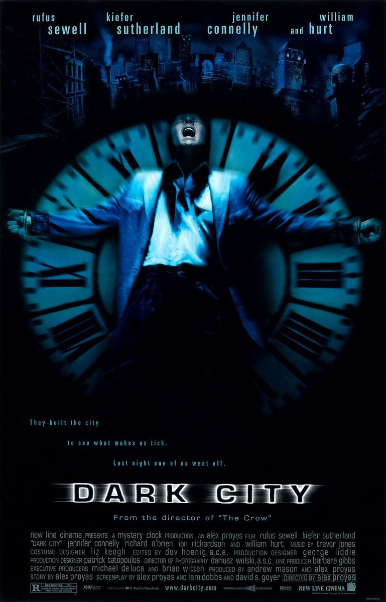 Menuda joya de película es DARK CITY. Llevaba además años detrás de ella y ahora ha recaído en <a href="/Filmin/">Filmin</a>. Me viene a recordar todos los elementos y el tipo de rollo que me gusta ver en el cine. Así de fácil. El único pero es un final un tanto disparatado. Por lo demás es increíble.