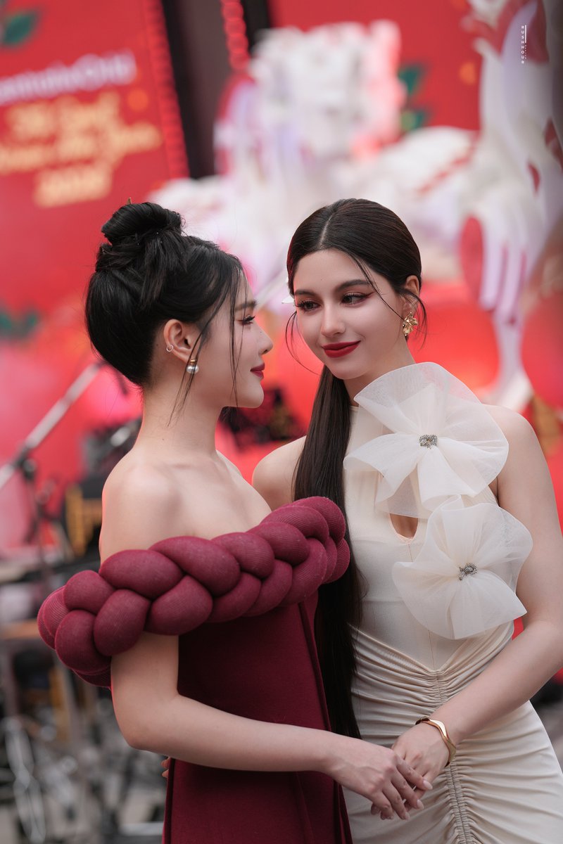 rushhour39's tweet photo. ตรุษจีนนี้ ฉลองกับใครคะ 🫠

#Shellypundao #shellybenda #pundao https://t.co/EglYbJGtat