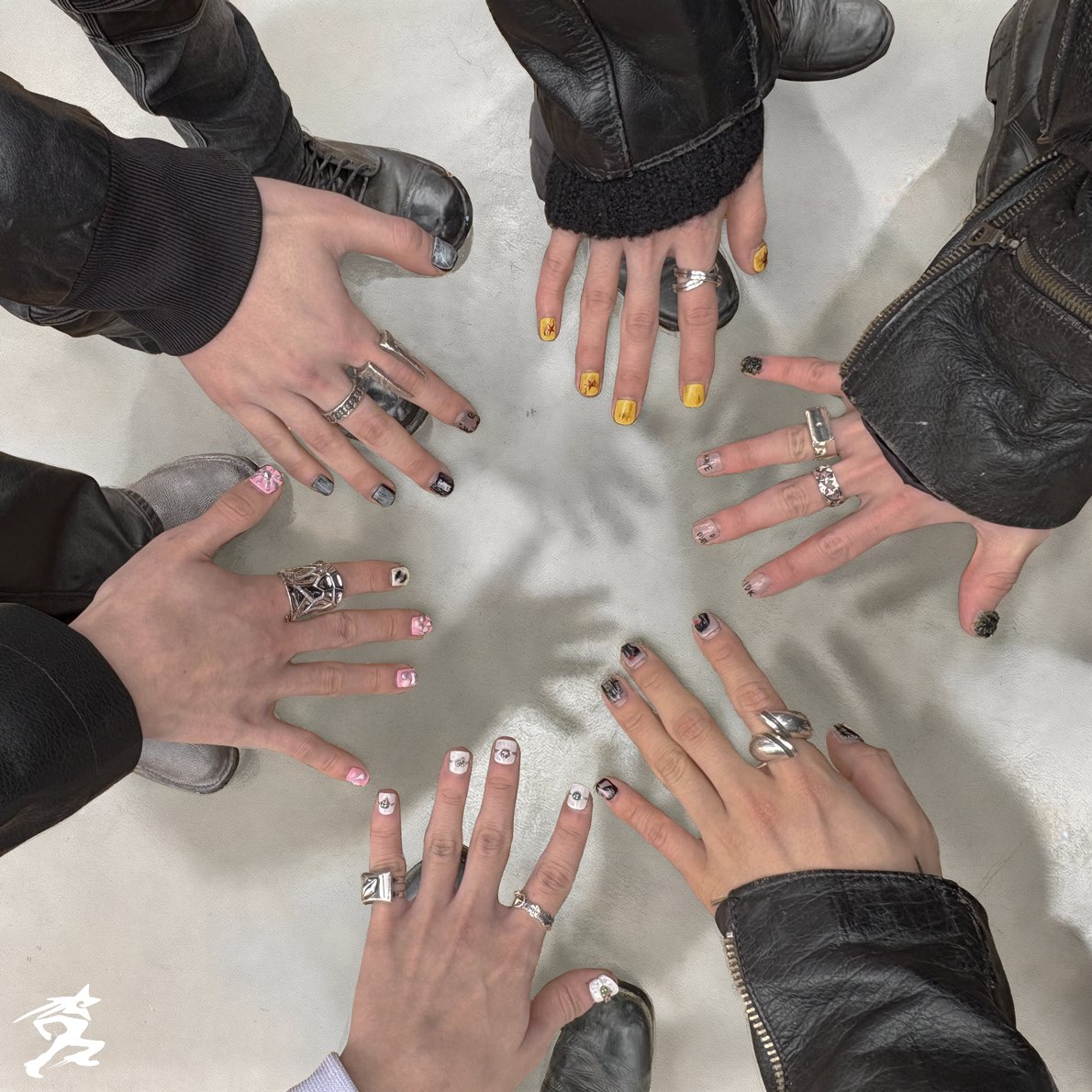 DAILY:DIRECTION [FIRST:DELIVERY]

“Nails Matter for the Boys."💅

2026.02.23 6PM (KST)

#DAILYDIRECTION #DD #데일리디렉션
#RBDB #ROOMBADOOMBA #FIRST_DELIVERY