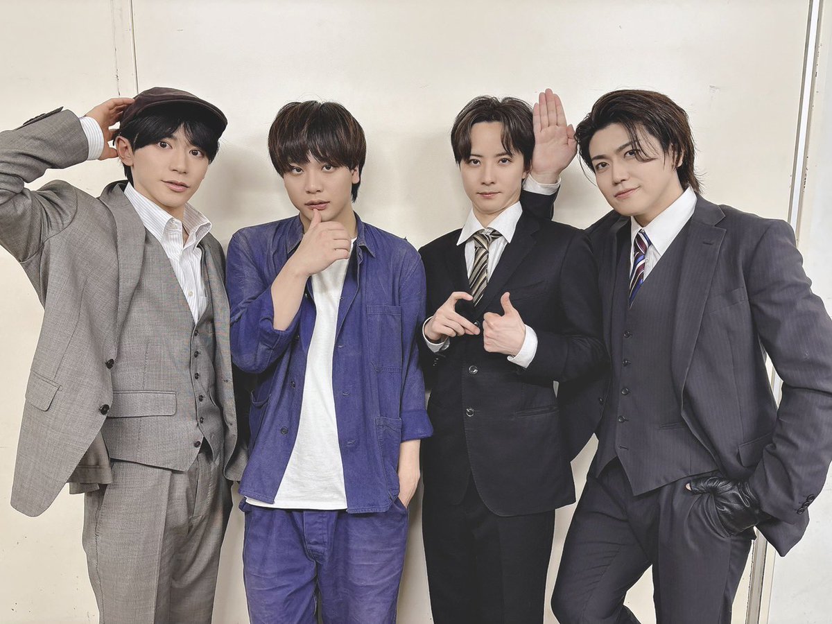 舞台「#帝都残響 天鈿女は微笑まない」
3日目1公演
ご来場いただいた皆様、
誠にありがとうございました。

アフタートークにて、
幼馴染の3人と謎の島谷くん

明日もよろしくお願いします