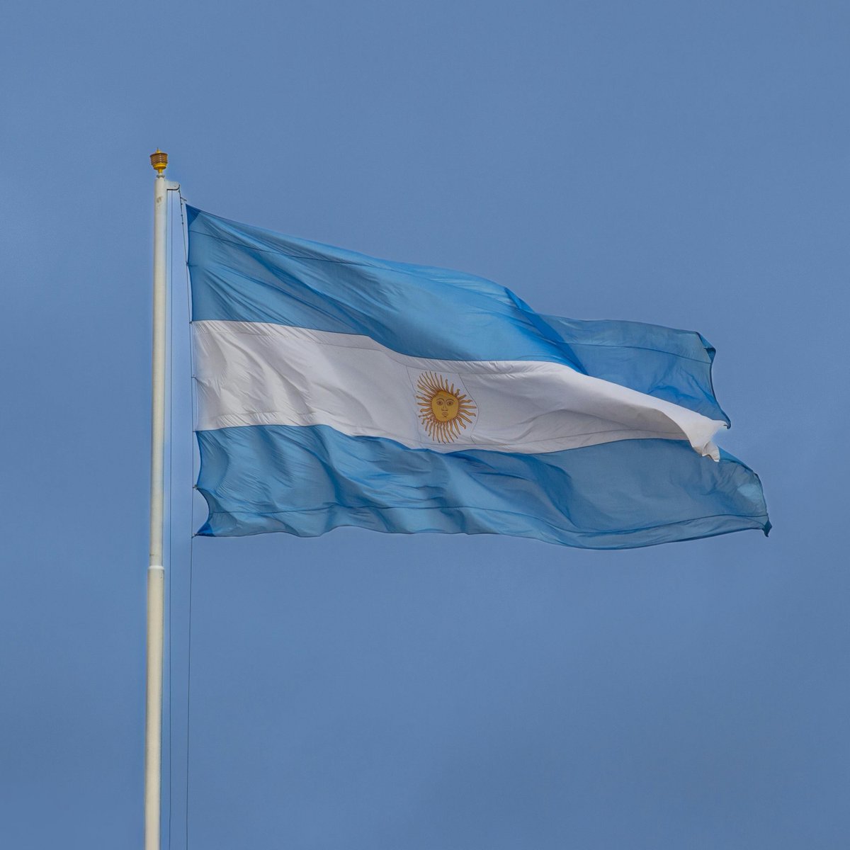 Arjantin'de cezai sorumluluk yaşı 16'dan 14'e düşürüldü.

Arjantin Devlet Başkanı Milei: "Suç işleyen 14 yaşındaki bir kişi, eylemlerinin ciddiyetini anlar. Anlamazsa da cezasını çeker."