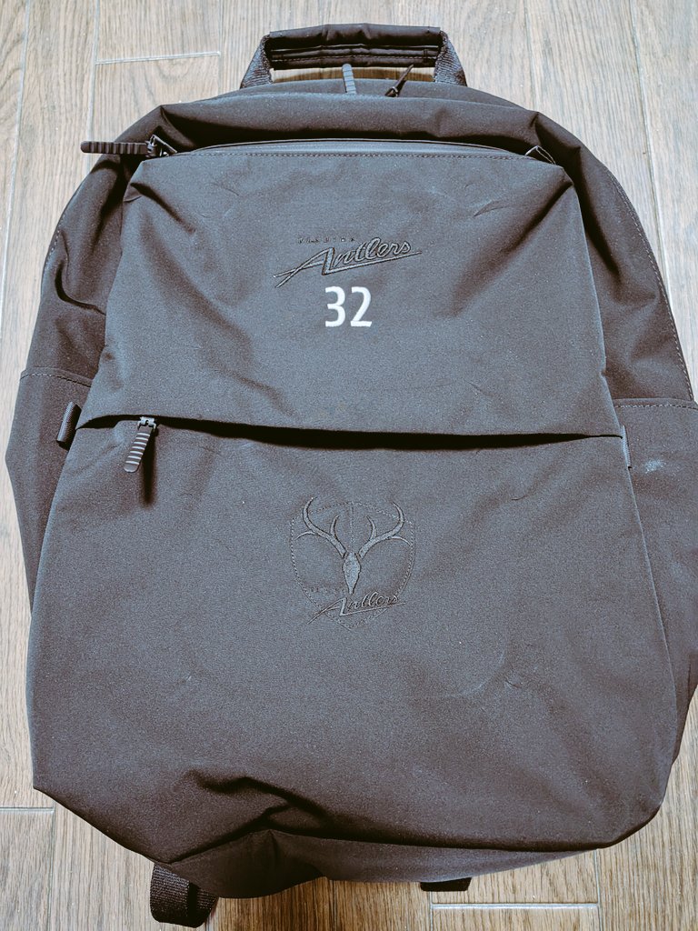 C86145654's tweet image. 浅草で昨日やってきました!
今日、受け取りました😊
黒色もカッコイイ。
#JリーグUT部