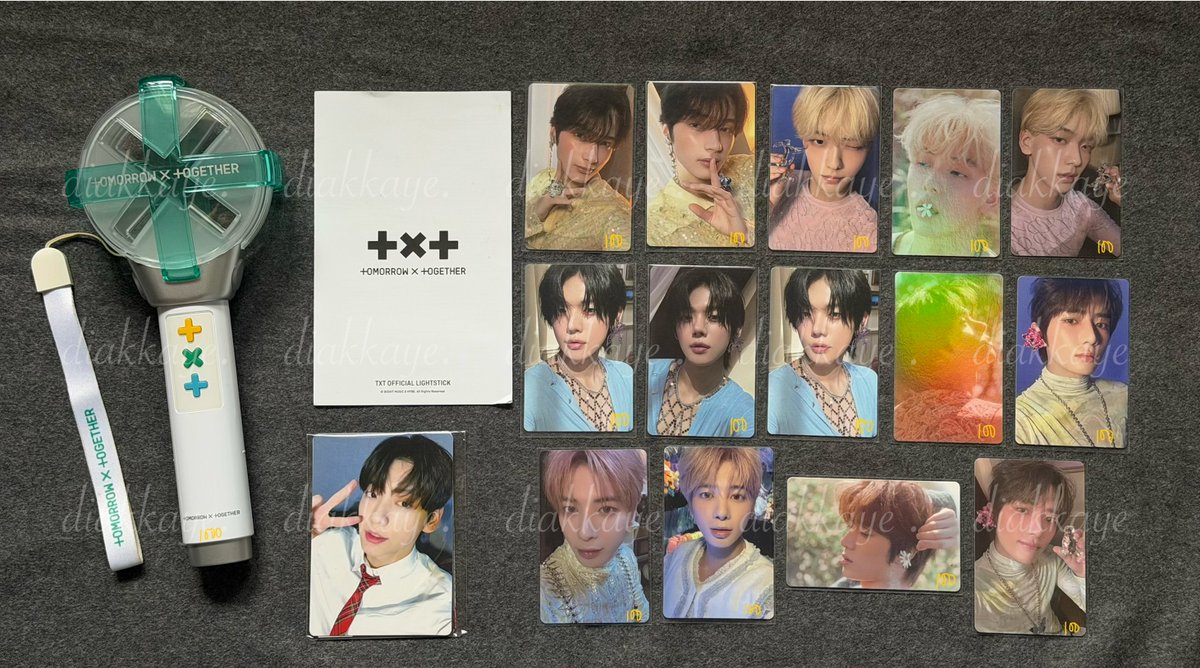 diakkaye's tweet photo. wts lfb
pls help rt

Tomorrow X Together lightstick ver 1 and Temptation photocards

✅ take all for 2300 w/ free pf (&amp; free sf if payo)
✅ can do 15 days dop w/ nrdp

see thread for more details

#TXT #tomorrowxtogether #Soobin #Yeonjun #Beomgyu #Taehyun #HeuningKai https://t.co/njxGcbU4lG