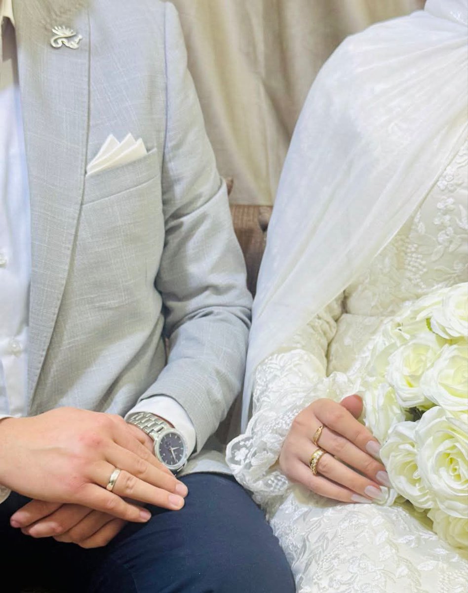 MahaAhmed187296's tweet image. المُحِبُّ مُحاوِلٌ ، المُحِبُّ شجاعٌ ، 
المحِبُّ يعرفُ كيف يصلُ.