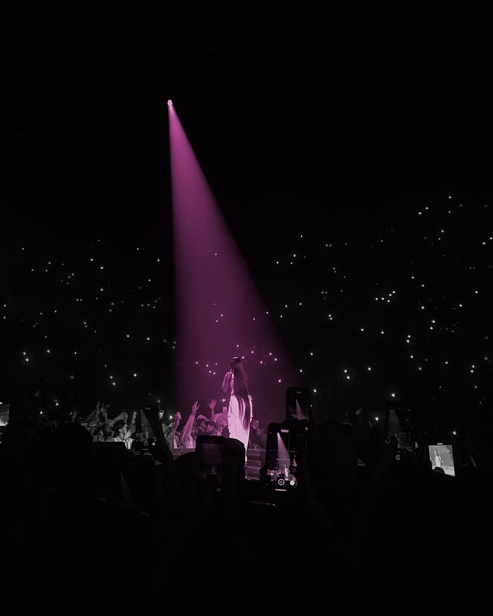 yaralewinsky's tweet image. top melhores fotos da #PinkFriday2Tour 🩷