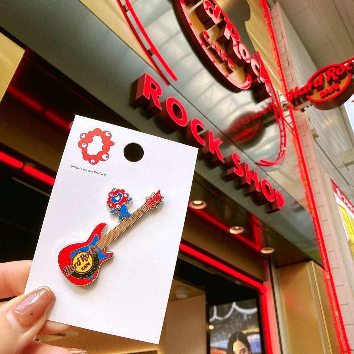 ミャクミャク×ハードロックカフェコラボのピンバッジ受け取りに行っ