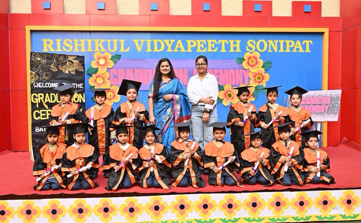 rishikulvp's tweet photo. Caps flying high and dreams even higher! 🎓🌈
Today we celebrate growth, confidence, and the beautiful journey of our pre-primary stars ✨
#GraduationCeremony #KindergartenGraduation #ProudTeacher #LittleStars #NewBeginnings #EarlyEducation #HappyFaces #MilestoneMoment https://t.co/Tmmr4B3v2o