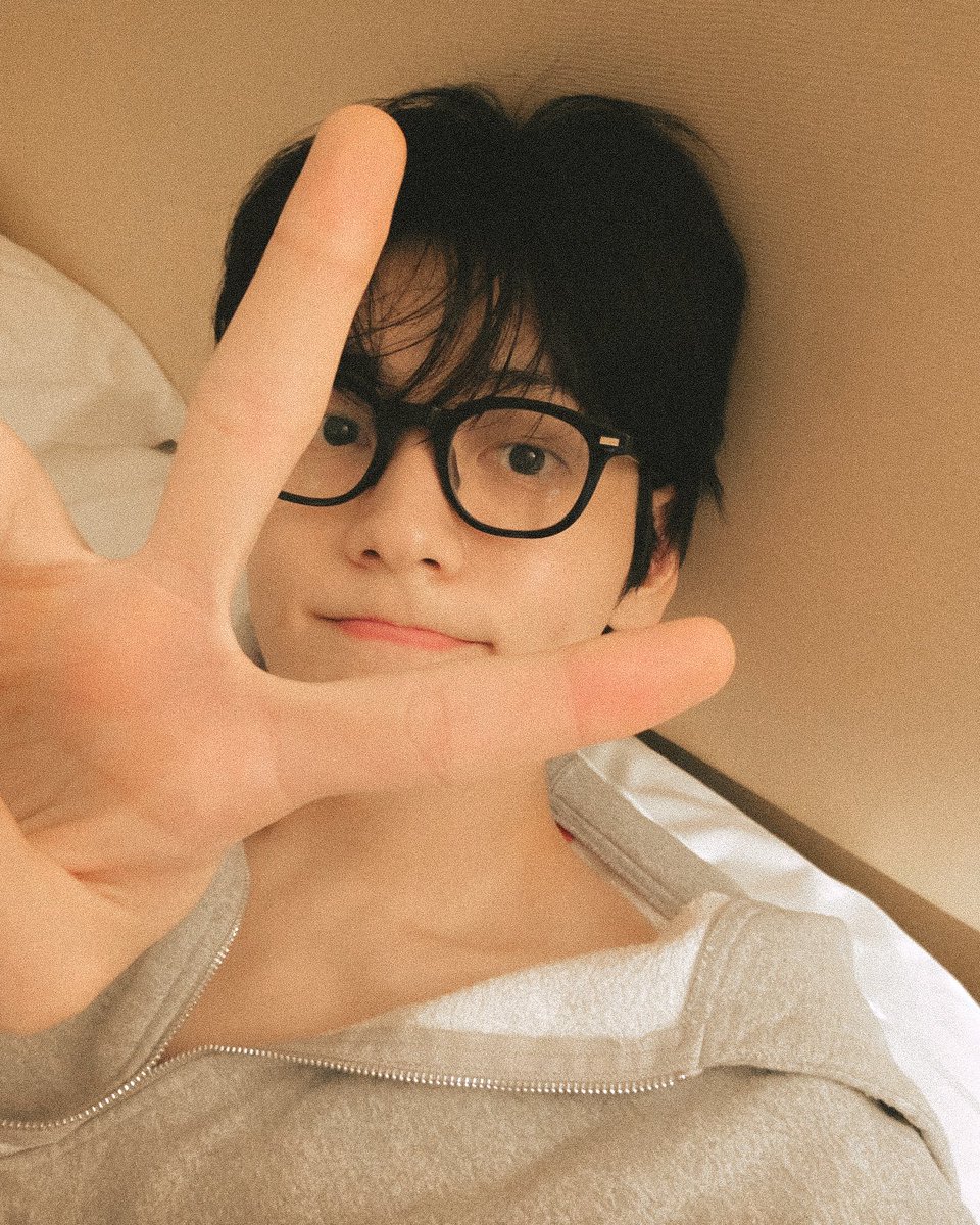 yeonbindiary's tweet image. i love you, my cuties