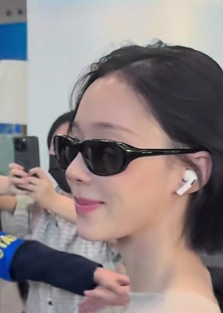 개웃
여신이 나에게 웃었다..
진짜네요......