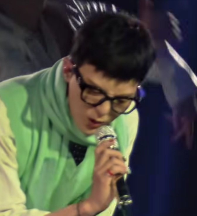 좆됐다나안경콤있는데.