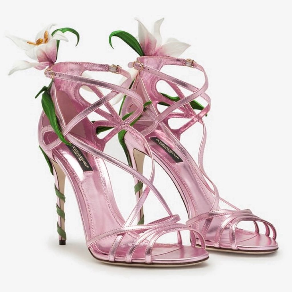 aesttics's tweet image. dolce &amp;amp; gabbana lily heels