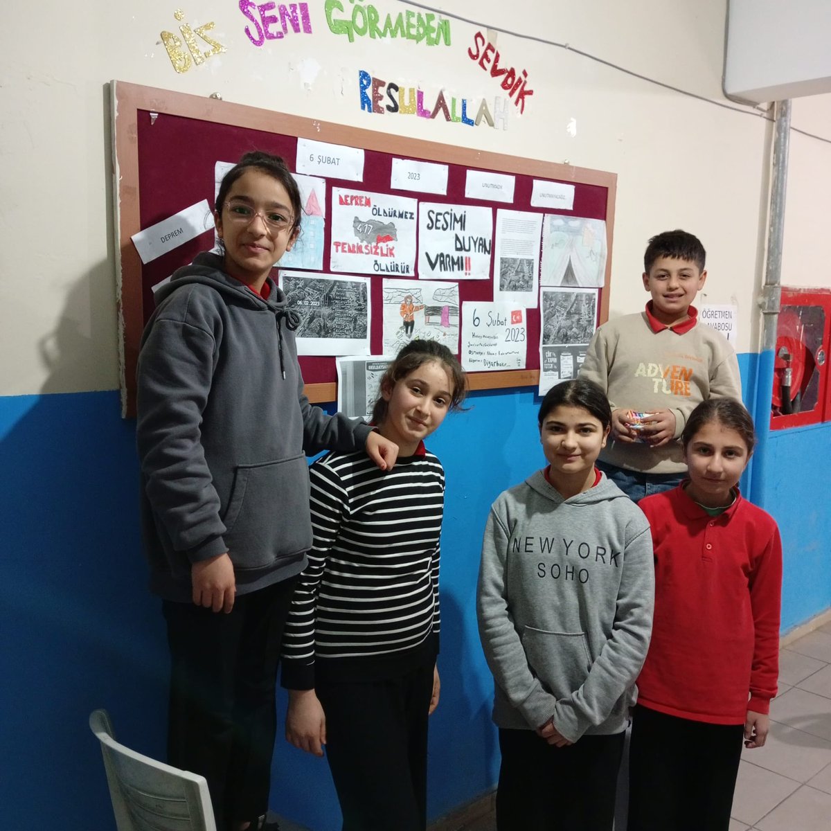 GurbuzIHO's tweet photo. Her bir canın değerli olduğunu bilerek; deprem farkındalık panomuzla bilinçli ve hazırlıklı nesiller için çalışıyoruz ✨
@hanimem21800 https://t.co/MufRs1G4WP