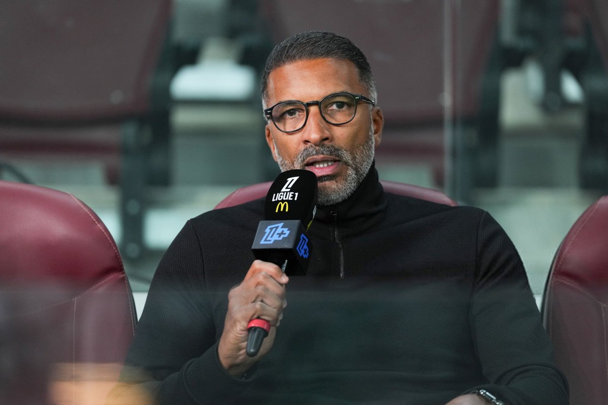 lnstantFoot's tweet image. 🚨 𝗣𝗥𝗢𝗕𝗟𝗘̀𝗠𝗘 𝗗𝗔𝗡𝗦 𝗟𝗘 𝗗𝗢𝗦𝗦𝗜𝗘𝗥 𝗛𝗔𝗕𝗜𝗕 𝗕𝗘𝗬𝗘 𝗔̀ 𝗟’𝗢𝗠 ! 👔💙🤍

Le Franco-Sénégalais aurait eu des contacts avec l’OM le 28 janvier, soit au lendemain de 𝗹’𝗲́𝗹𝗶𝗺𝗶𝗻𝗮𝘁𝗶𝗼𝗻 𝗲𝗻 𝗟𝗶𝗴𝘂𝗲 𝗱𝗲𝘀 𝗖𝗵𝗮𝗺𝗽𝗶𝗼𝗻𝘀 𝗳𝗮𝗰𝗲 𝗮̀ 𝗕𝗿𝘂𝗴𝗲𝘀…