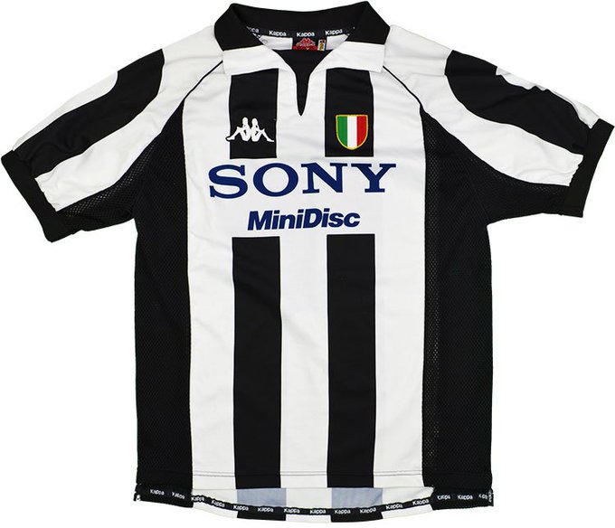 90s Football tweet media