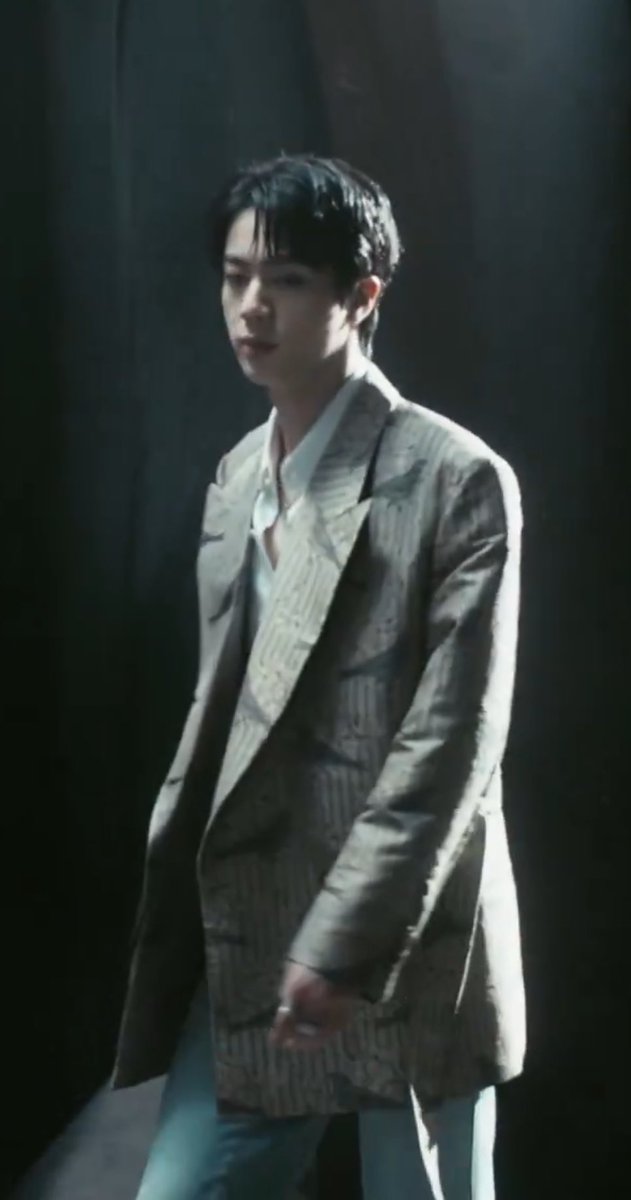 착장이 3개인가 

#방탄소년단진 #JIN #진