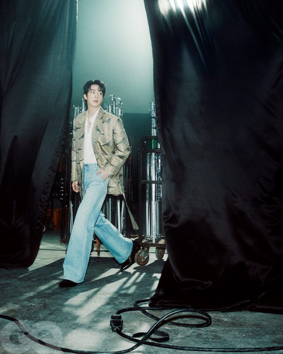 seokjinbit's tweet image. BTS HYUNG LINE FOR GQ MAGAZINE

THE FUCKING LOOKS YALL DAMN