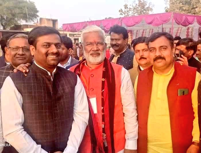 उत्तर प्रदेश सरकार में कैबिनेट मंत्री श्री स्वतंत्र देव सिंह जी को जन्मदिन की हार्दिक बधाई।

प्रभु श्री राम से प्रार्थना है कि आपको उत्तम स्वास्थ्य, दीर्घायु और सतत यश प्रदान करें।
<a href="/swatantrabjp/">Swatantra Dev Singh</a>