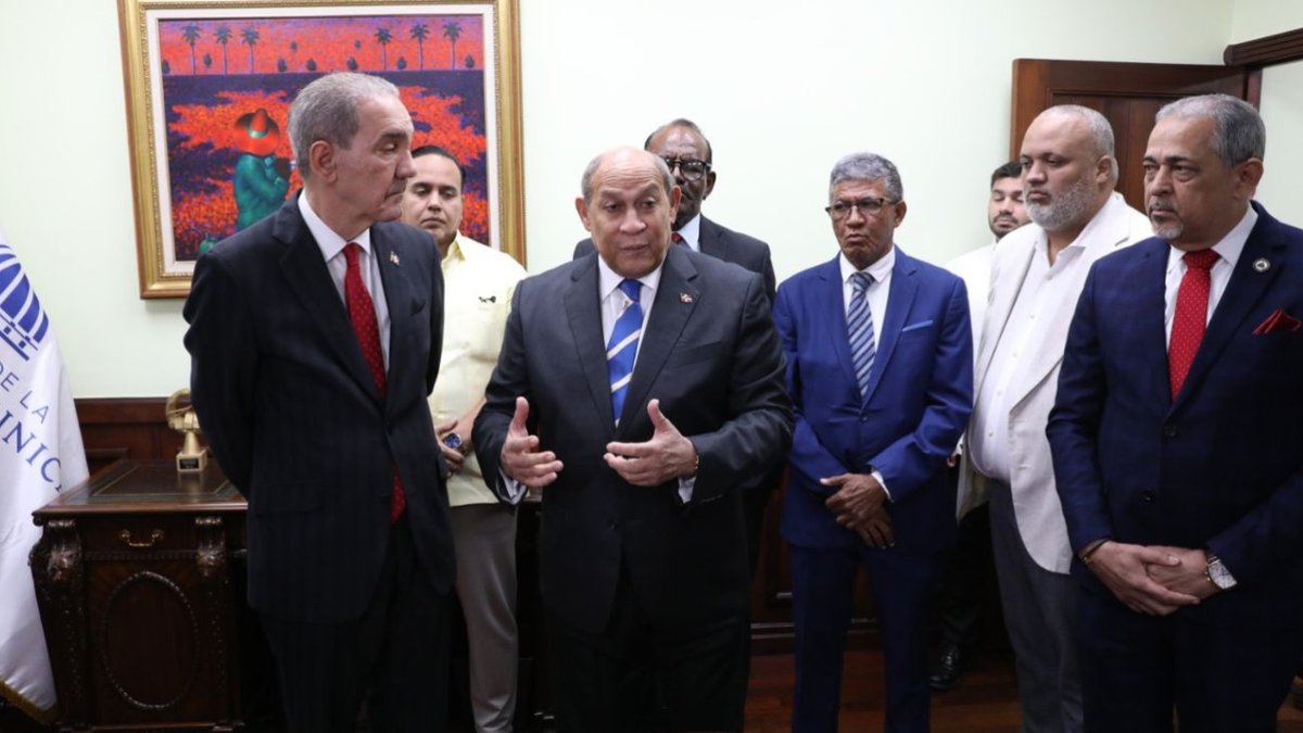 mlugorp's tweet image. Rafael Santos Badía asume como titular en el Ministerio de Educación Superior, Ciencia y Tecnología
cristaldigital.com.do/?p=45918
@luisabinader @FelixReynaE @PresidenciaRD @MESCYTRD @santos_badia