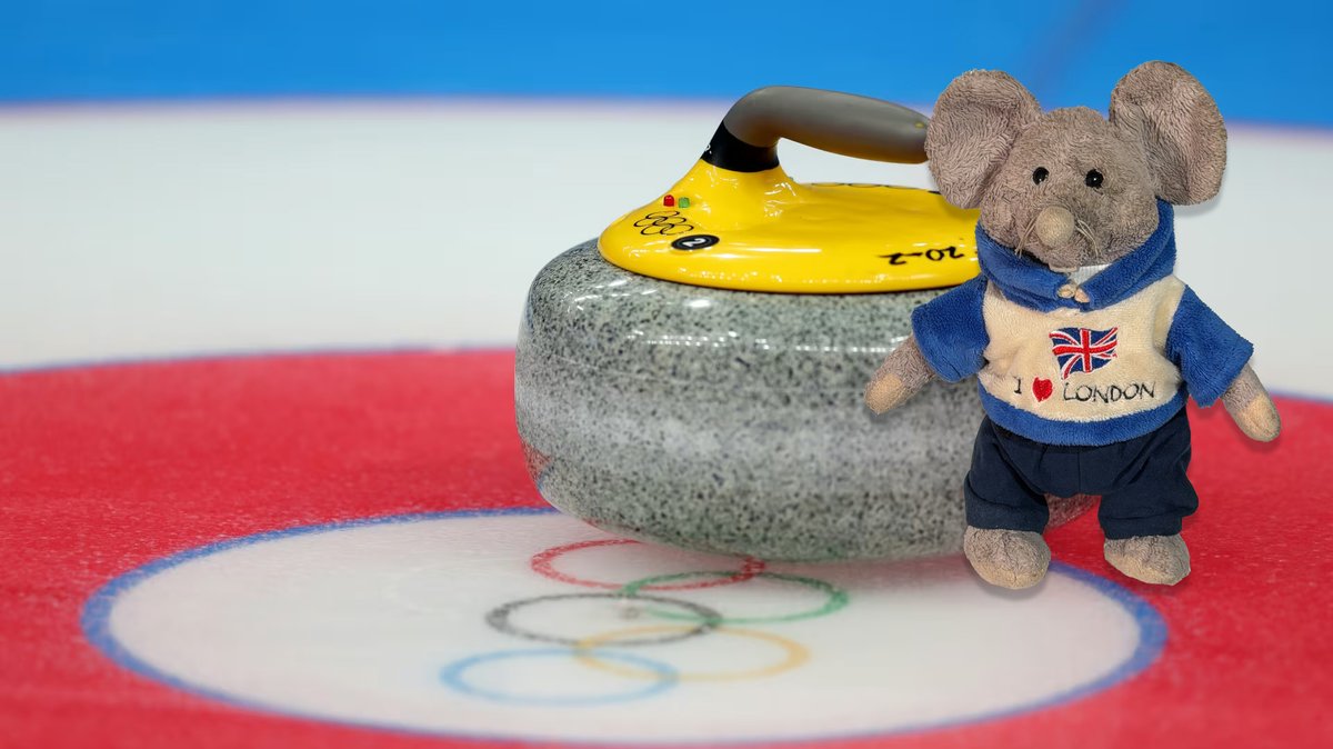 whiskersmouse's tweet photo. A few people have asked me why I haven't tried curling. As you can see, there are some practicality problems for me with a 20kg stone. It's not clear if I would be hogged if I ride it!!! #mouseinthehouse
#curling @BBCSport #WinterOlympics #MilanoCortinaOlympic2026 https://t.co/XatUJX6MsV