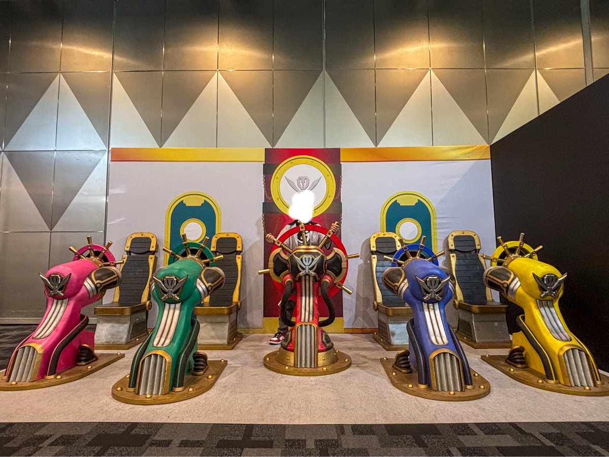 全スーパー戦隊展のフォトスポットだったゴーカイオーのコックピット