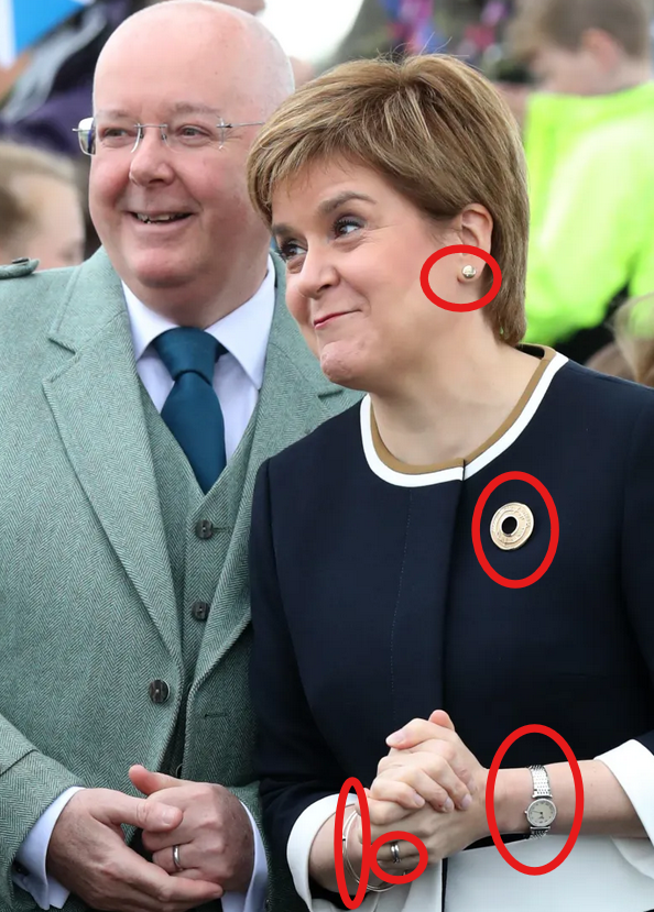 Murrel accused of using SNP funds to buy a campervan as well as "luxury goods, cosmetics and jewellery". 
Of course Sturgeon knew nothing about this.
thetimes.com/uk/scotland/ar…