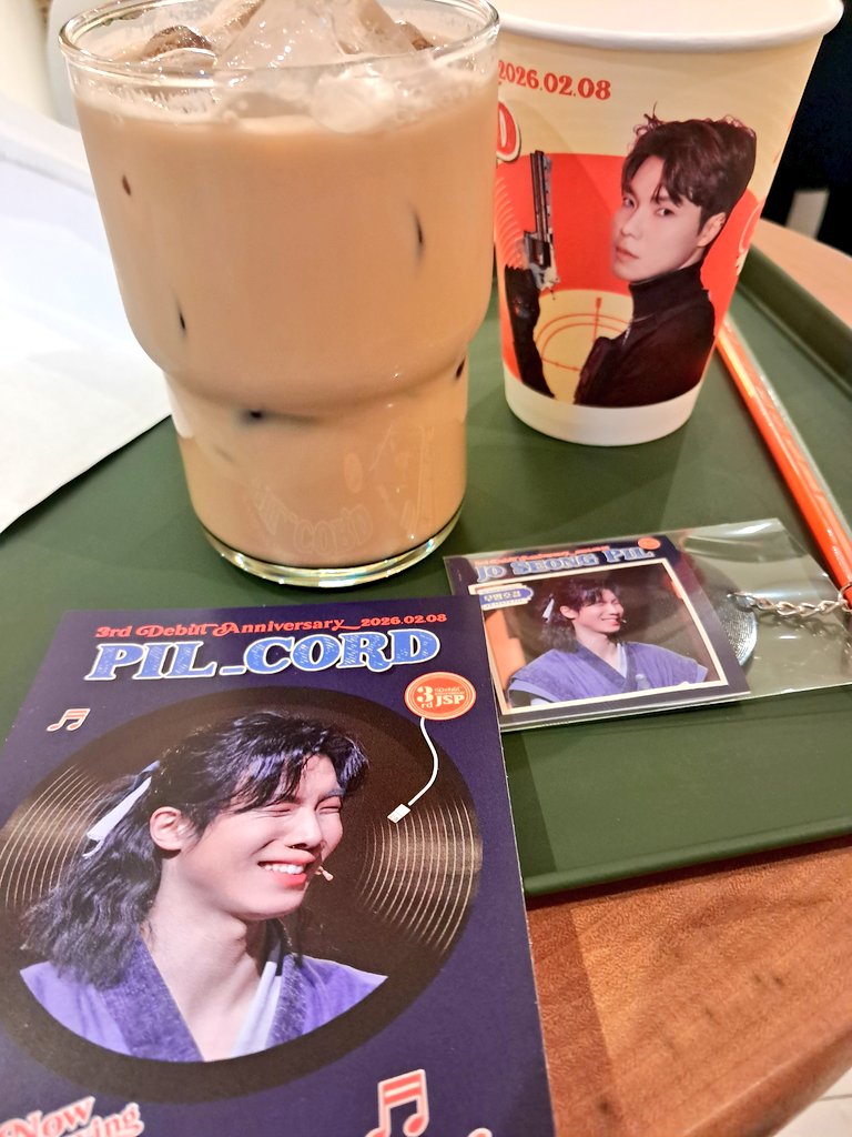 sorry_myan's tweet photo. #Pil_code_Re_cord
#필을_사랑한_순간들로_3년간_집을_짓고
#Jsp_says_I_do
덕만이랑 코스모 나오다
좋은데 코스모만 둘...🥲
오로지 나의 욕심만을 위해 모르는 조떤개굴배우 데뷔카페에 와준 언니들께 감사를 표하며
담에도 납치해가야지 https://t.co/xz1uxsRhOL