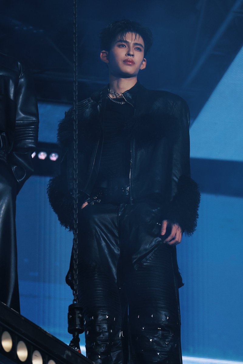 JASPER POND THE MAN THAT YOU ARE 🔥

JASPER KINDLED FIRSTRISE
#RISERCONCERTD1